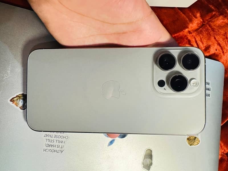 iphone 15 pro max 2