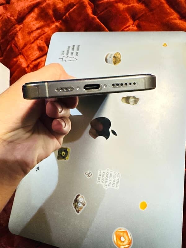 iphone 15 pro max 3