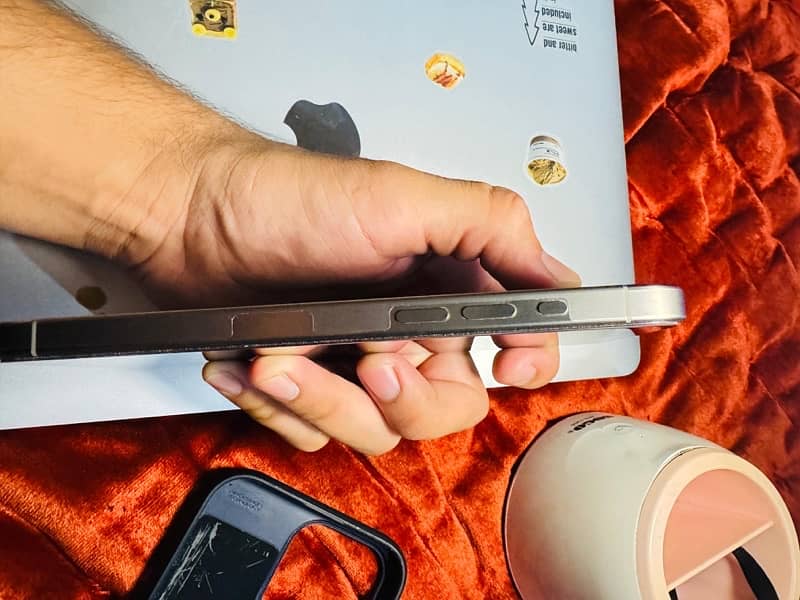 iphone 15 pro max 7
