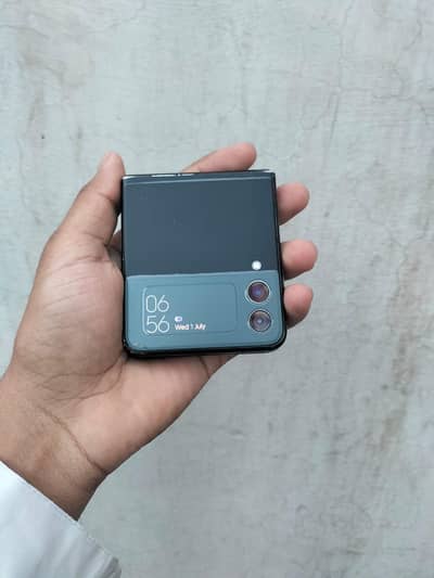 Samsung Mobile Z Flip 3