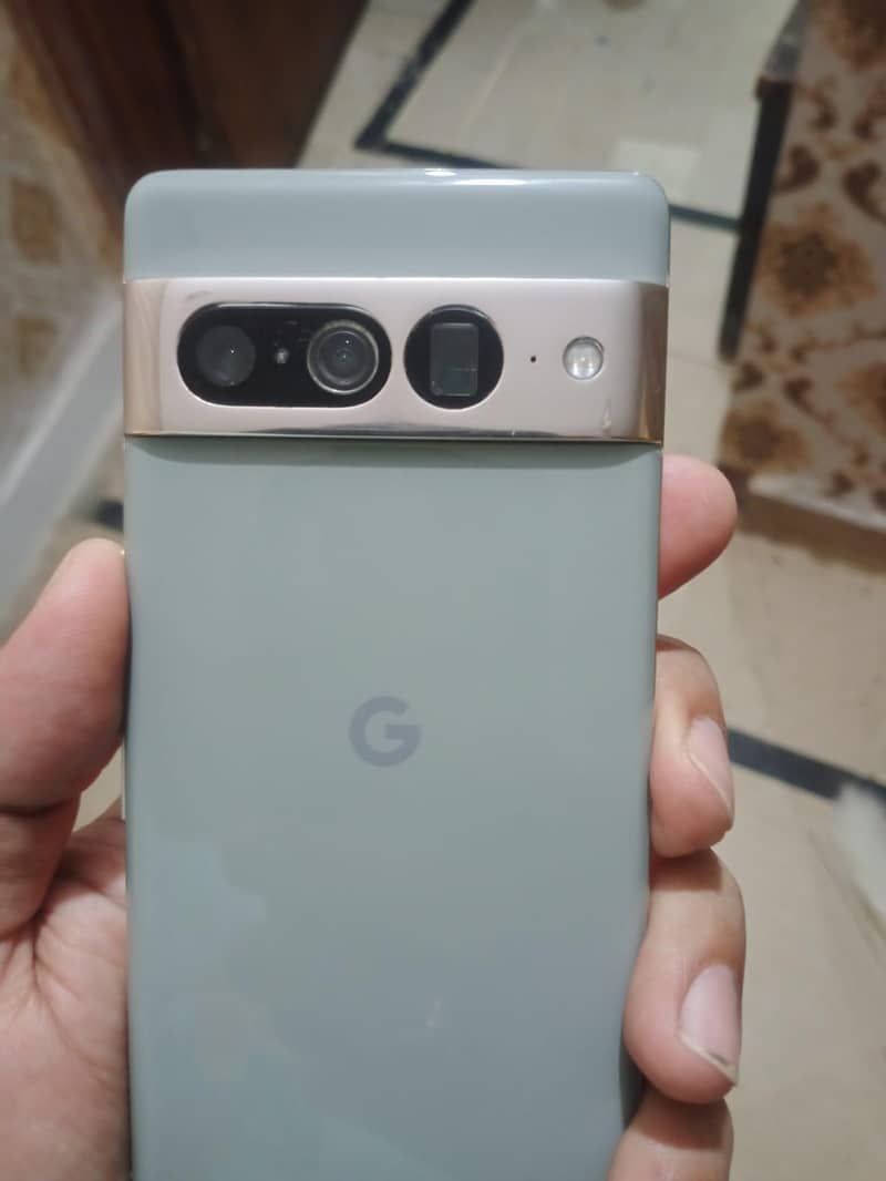 Google Pixel 7 Pro 8