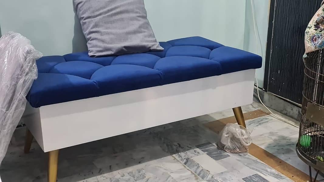 complete bed room set. 4