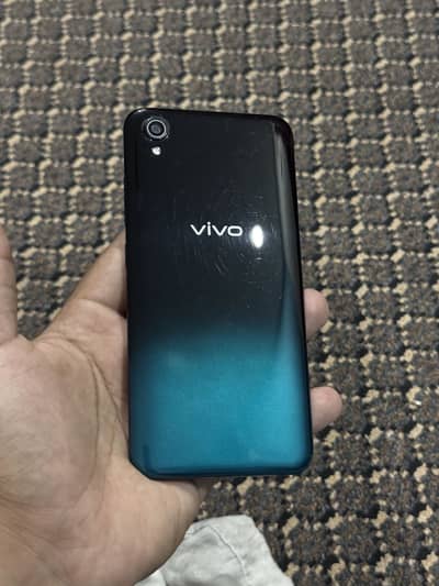 Vivo y1s