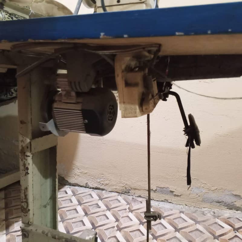 sewing machine 0