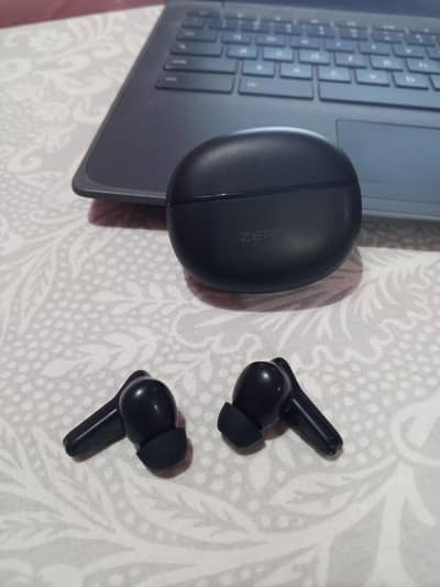 rover pro earphones by zero
