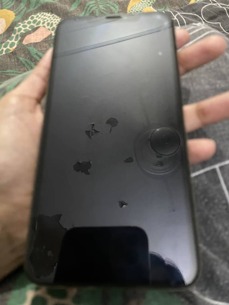 Apple iPhone XS Max 1