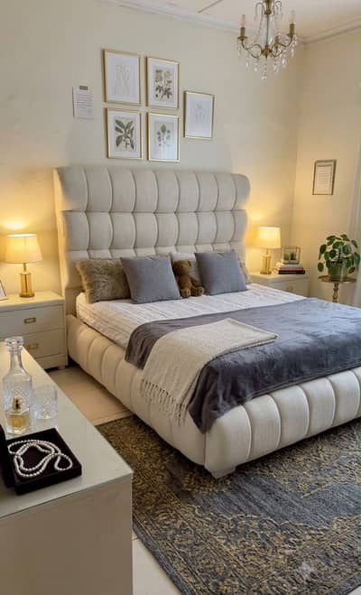Bubble Bed Set | With dresser and side tables