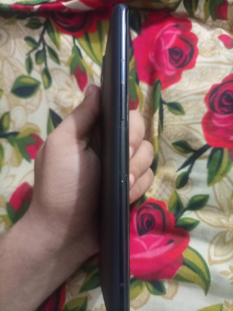 One Plus 9 Pro 4