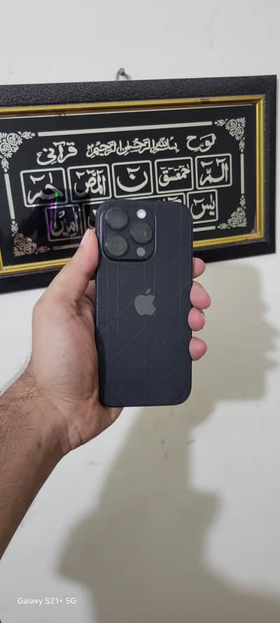 iPhone 16 pro factory unlock
