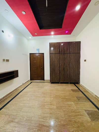 1 room Seprit flat for rent pak Arab society