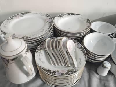 Premium Chinese Dinner Set – 12 Person Serving