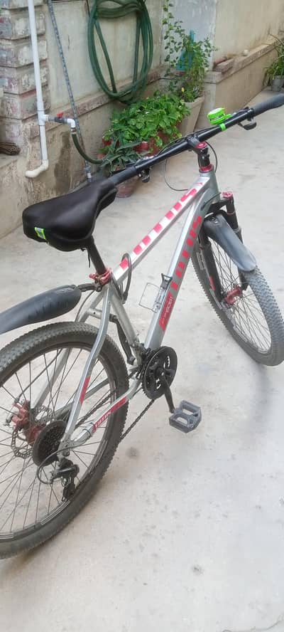 Aluminum body mountain cycle