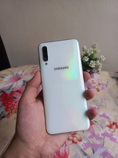 Samsung A50