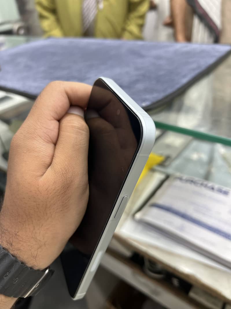 Apple iPhone 15 plus 1