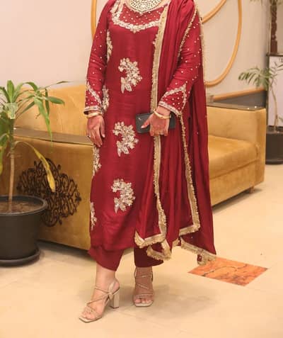 silk phr Kam howa ha or dress bht he acha ha munasib ho jay ga