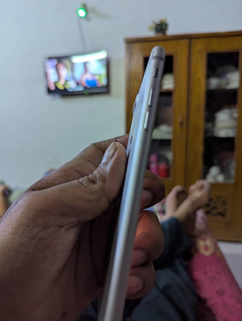 Apple iPhone 7 Plus 1