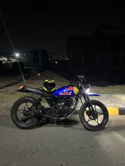 Suzuki GS 150 SE trail bike