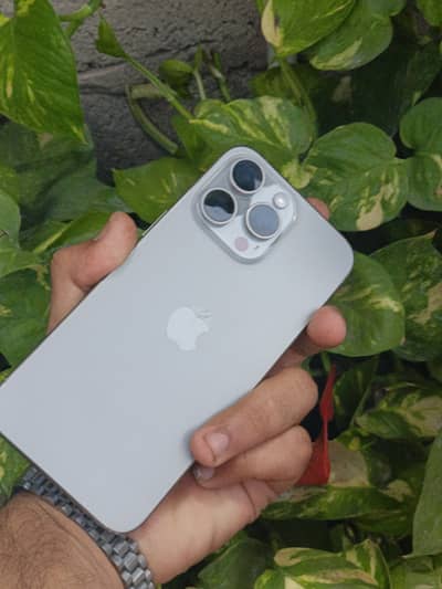 Apple iPhone 15 Pro Max