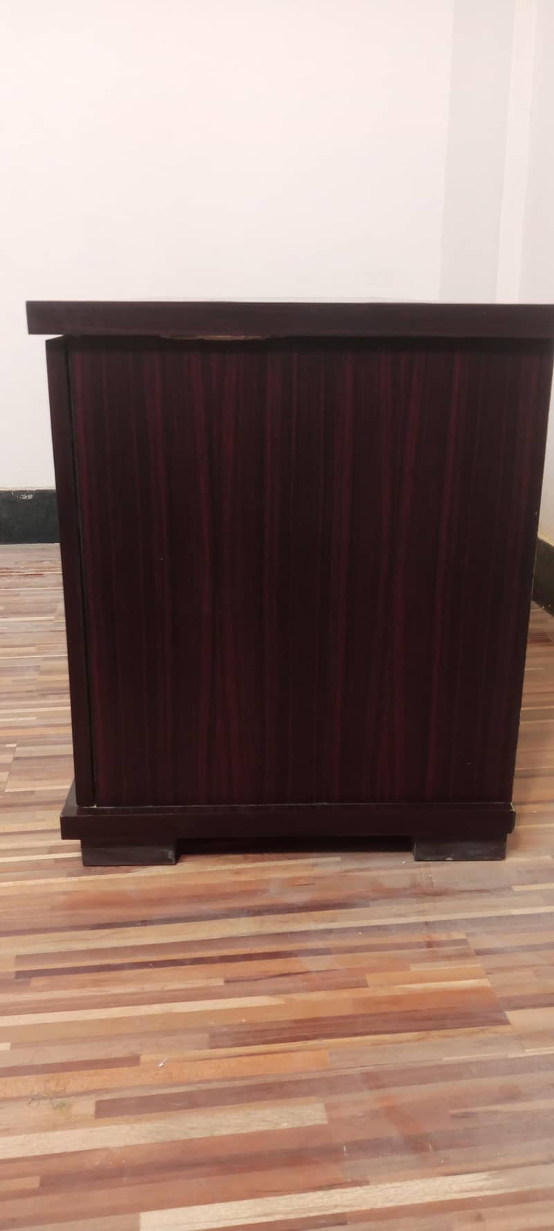 tv unit 3