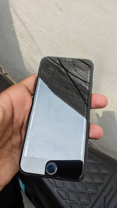 Apple iPhone SE 2022