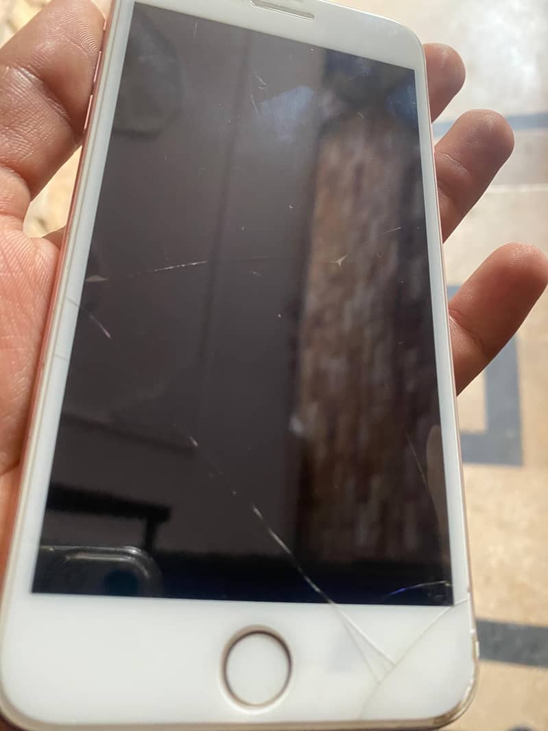 Apple iPhone 7 Plus 4