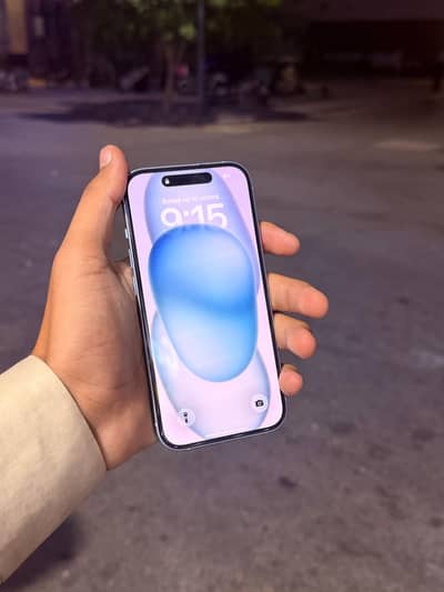 Apple iPhone 15
