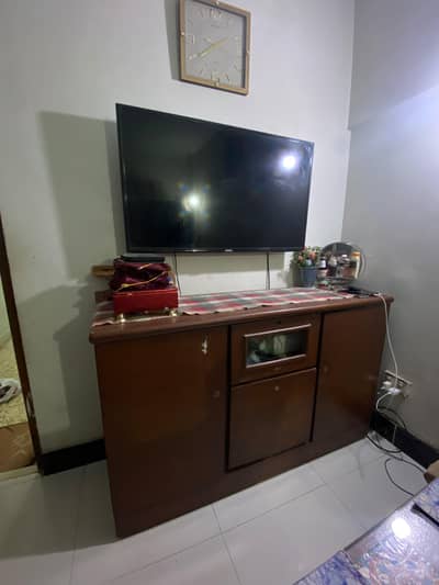 Wooden TV Cabinet / Sideboard with Storage - 3 Doors + Drawers