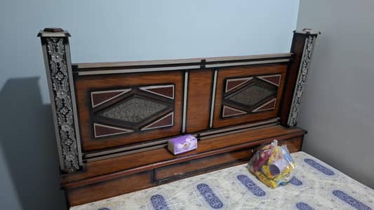 Wodden King Size Bed with Mattress
