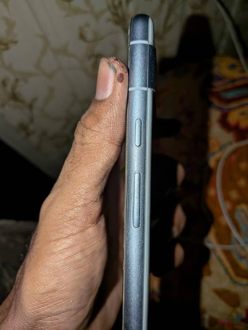 Google Pixel 7a 2