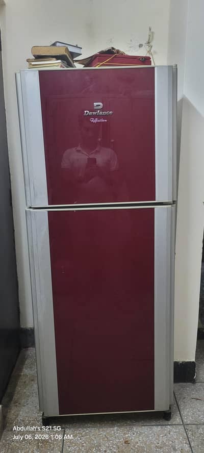 dawlance fridge 10/8 condition