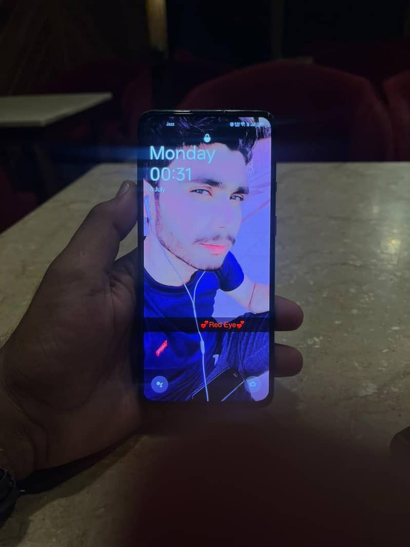 One Plus 8T 7