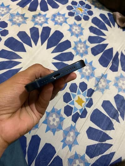 Apple iPhone 14