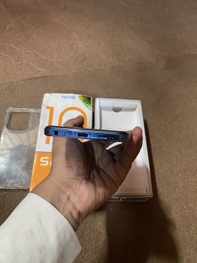 tecno spark 10c 4/128 with box