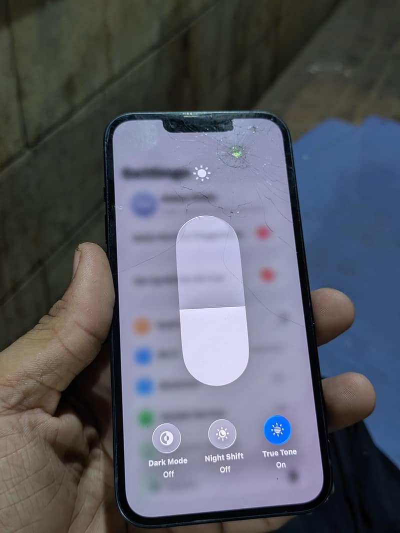 Apple iPhone 14 3