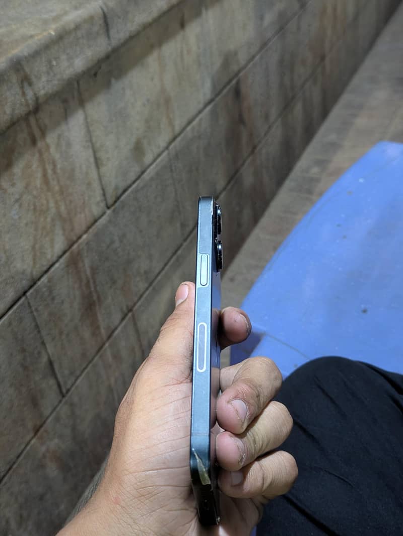 Apple iPhone 14 8