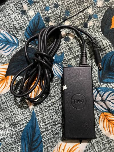 Dell Vostro 14 3468 Original Used Charger – 45W | Rs. 2,000