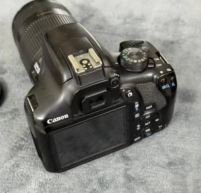 Selling Canon 1300d with wifi transfer opt in excellent condition