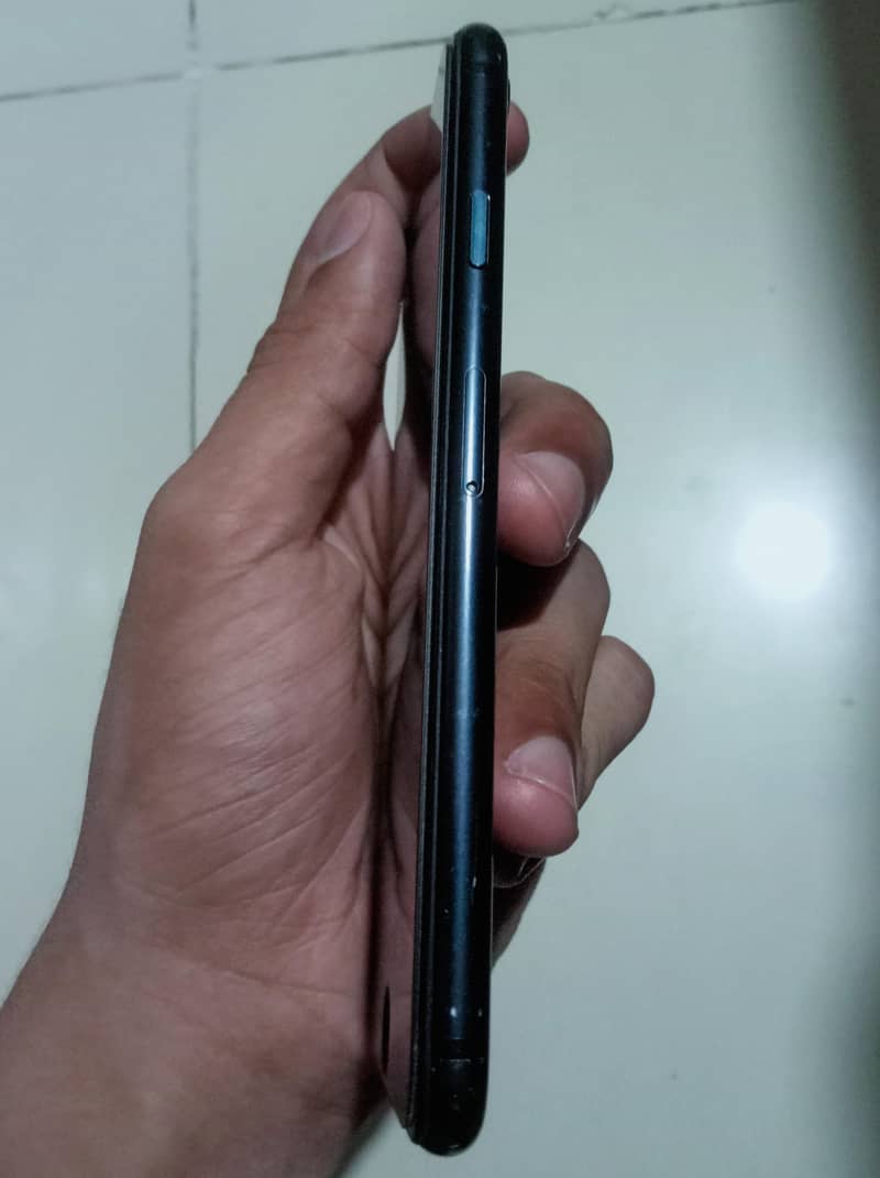 Apple iPhone SE 3