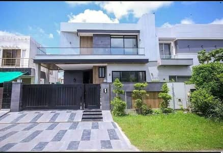 10 MARLA ELEGANT AND FULLY MAINTAINED SUPER HOT LOCATED BUNGALOW IS AVAILABLE IN THE BEST BLOCK OF DHA PHASE 7 LAHORE.