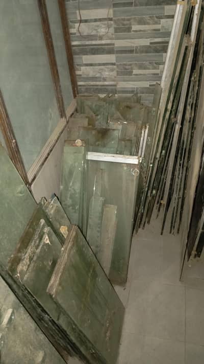 cosmetics/jewelry comple 12mm glass shelves furniture