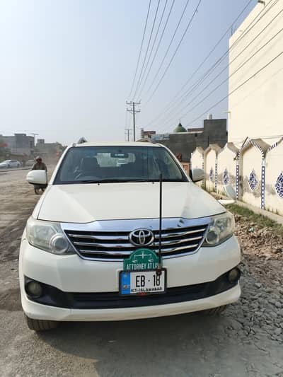 Toyota Fortuner 2013