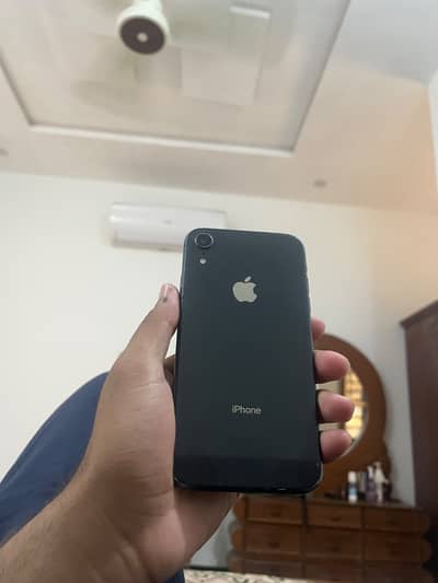 Apple iPhone XR
