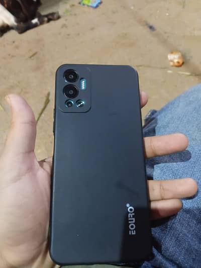 Infinix Hot 12