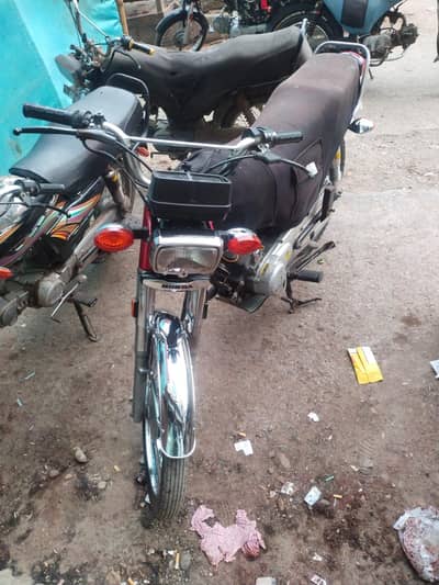 Honda CG 125 – 2017 Model | Red Color | Excellent Condition