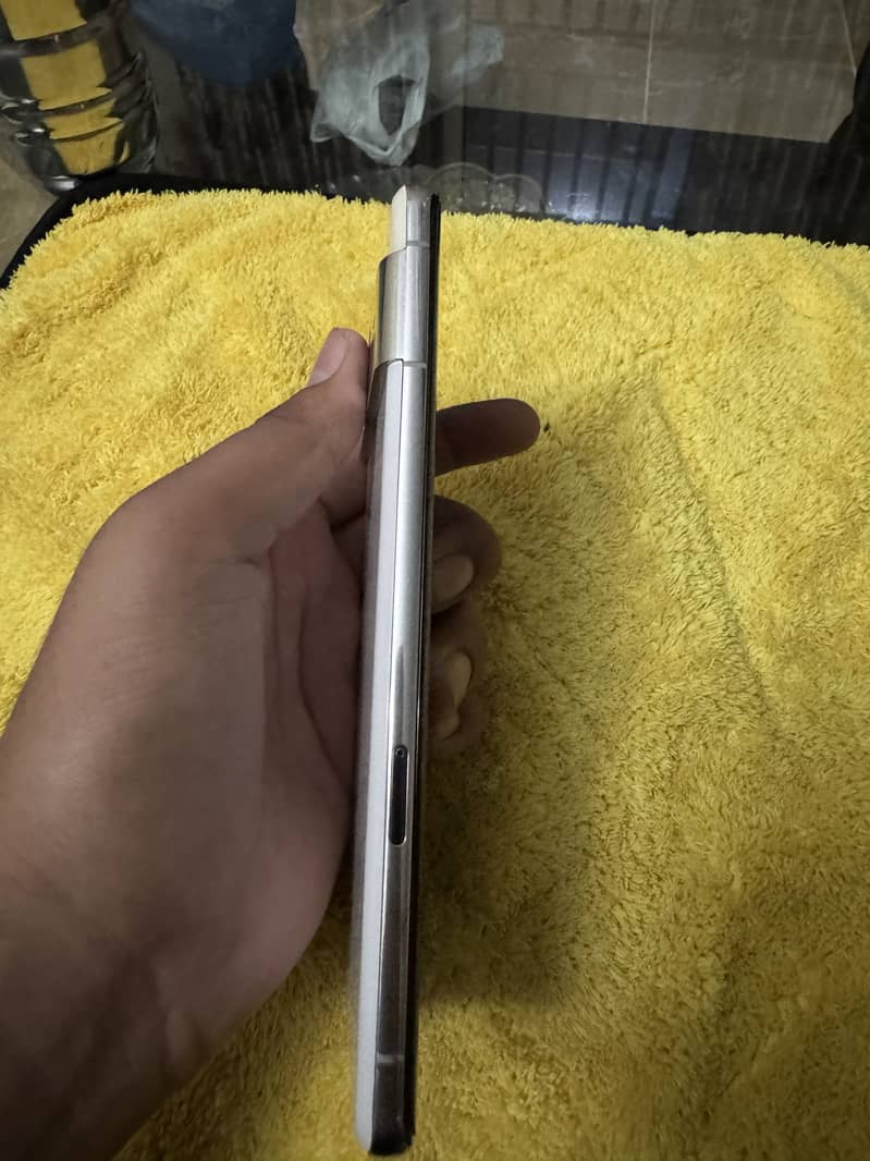 Google Pixel 7 Pro 6