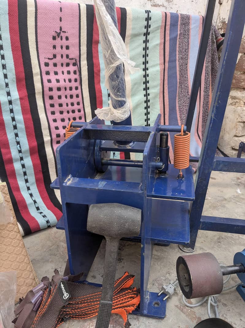 Slipper/Chappal Machine 1