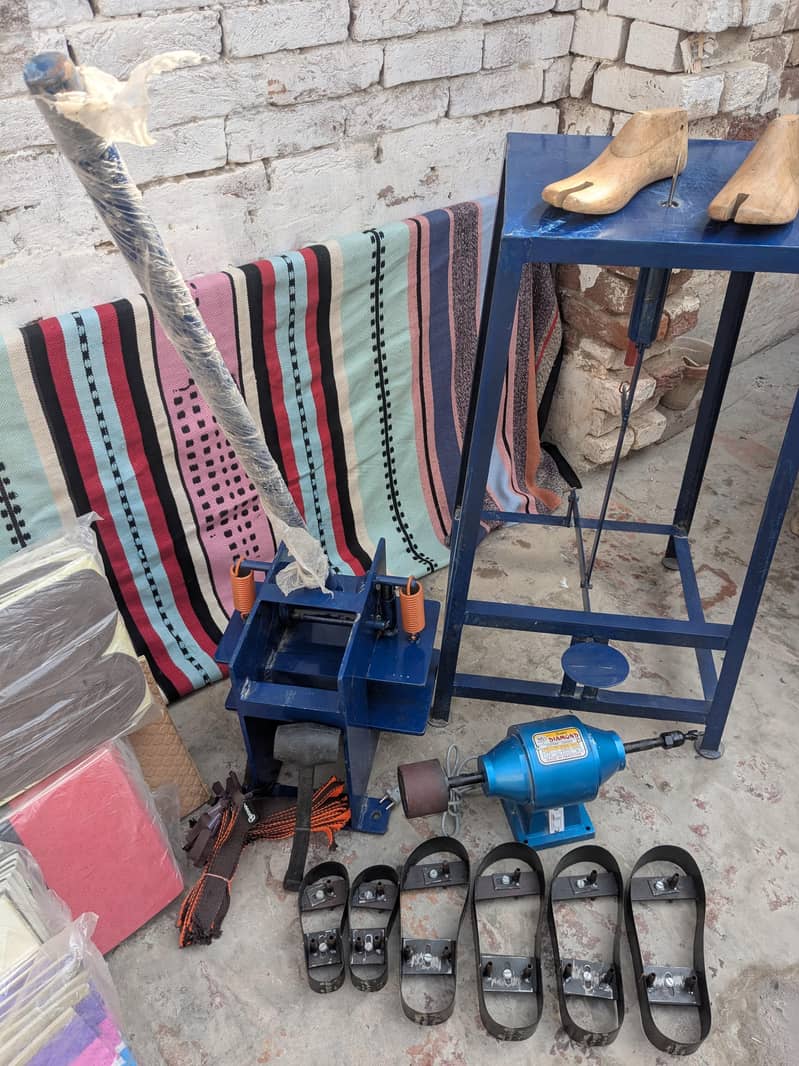 Slipper/Chappal Machine 4