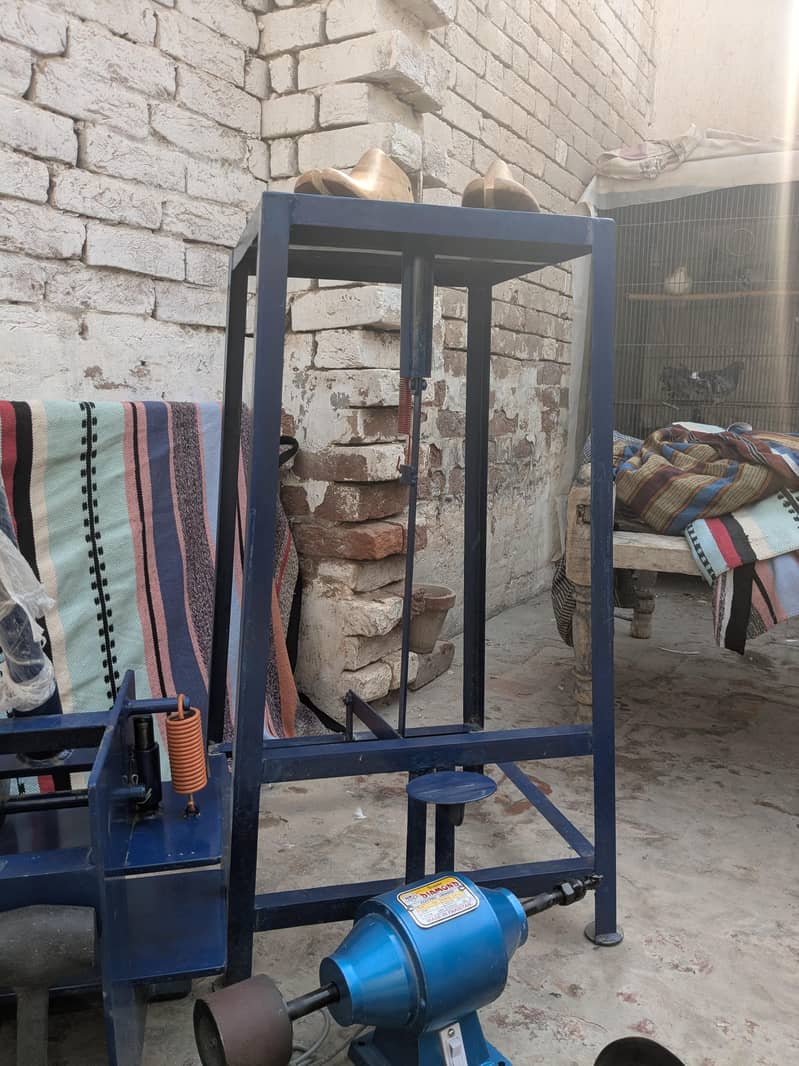 Slipper/Chappal Machine 5
