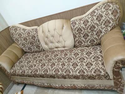 Almost Brand new sofa set for sale