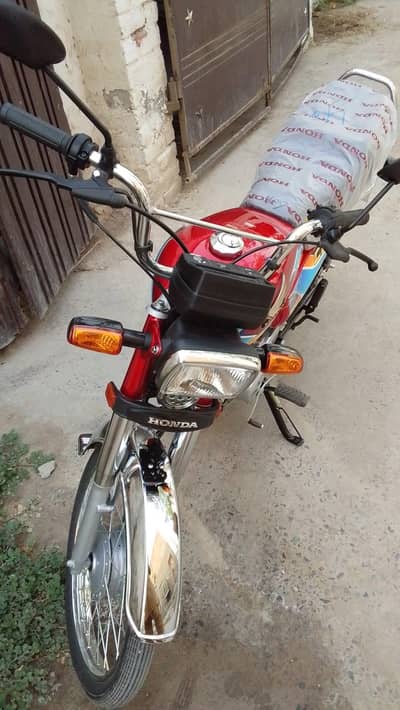 Honda cd new only 150 km runing urgent sale